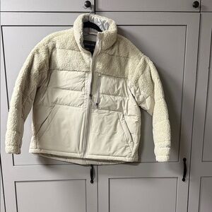 Eddie Bauer Women’s Off-White Puffer Jacket